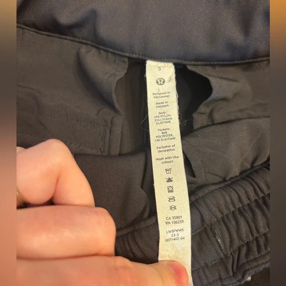Lululemon women’s straight leg ankle pull on pant Small - Picture 2 of 11